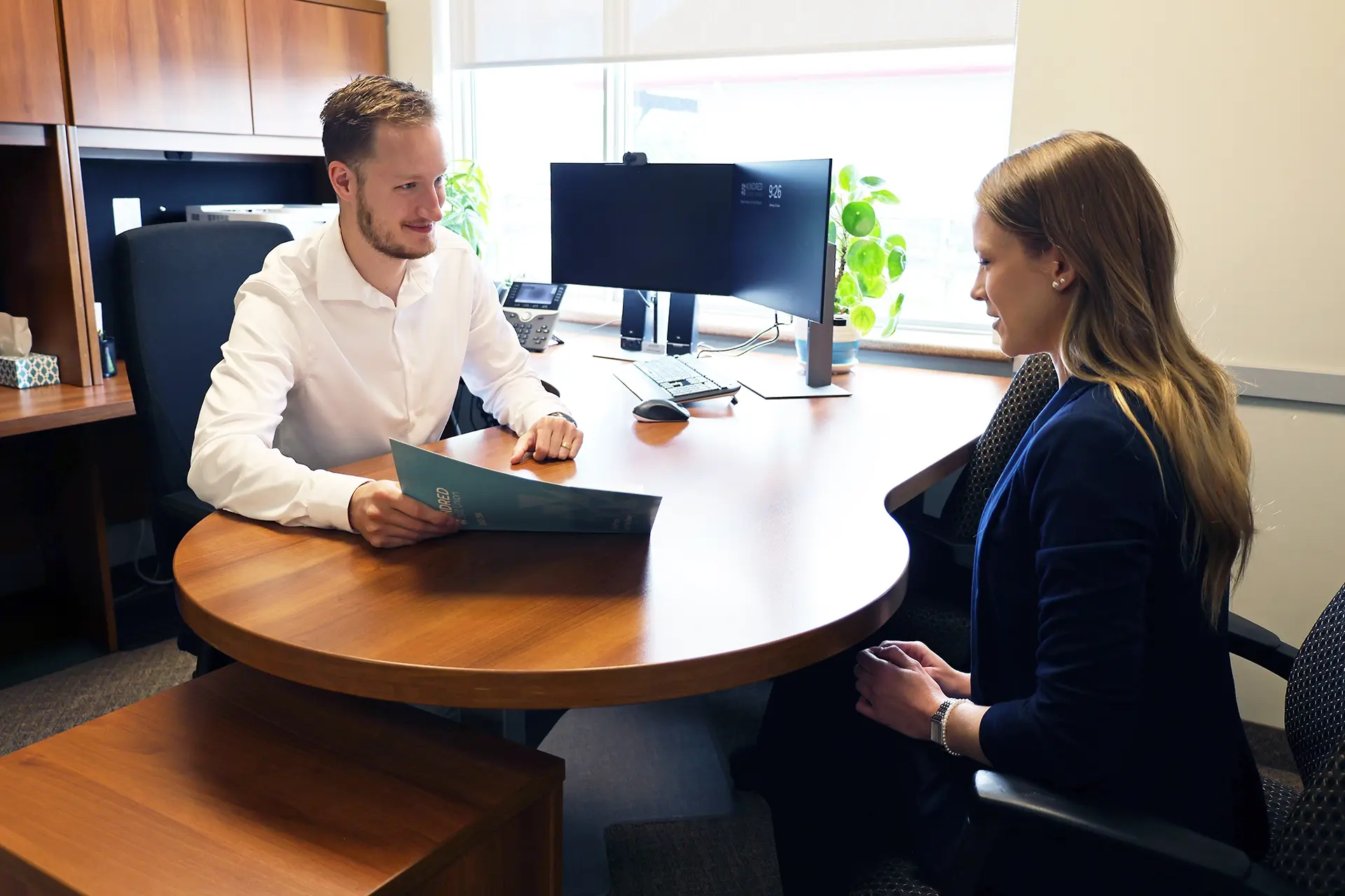 Member meeting in a Kindred expert's office